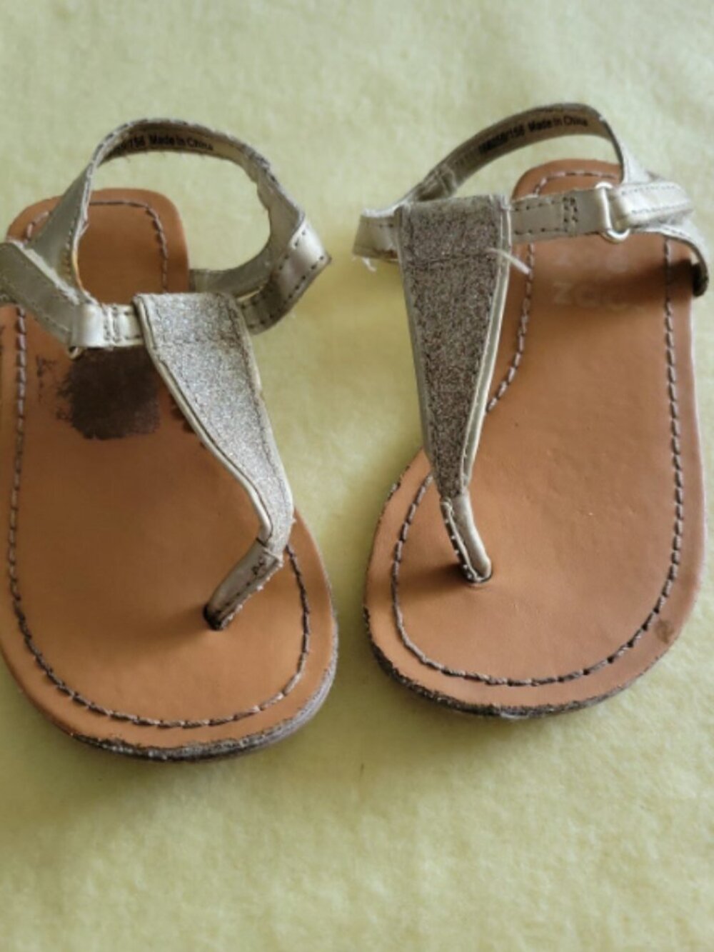 Little Girls size 6 gold sandals